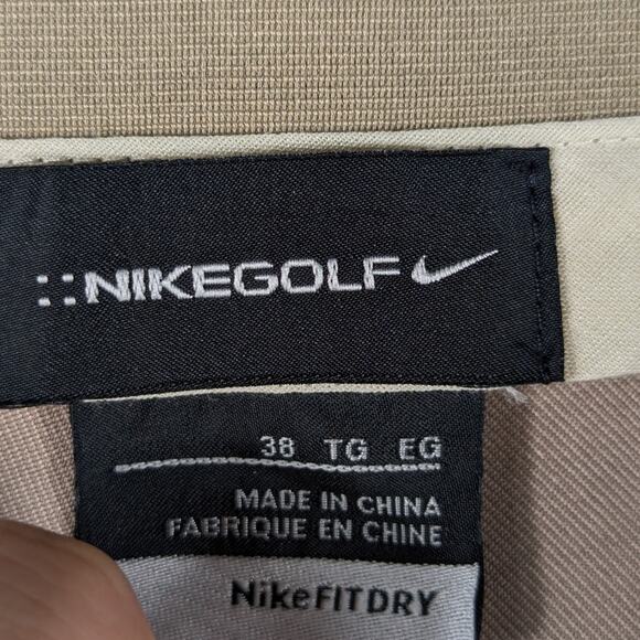 Nike Golf FitDry Pants 38 Beige Tan Khaki Men’s Polyester Pleated Trousers - Picture 4 of 5
